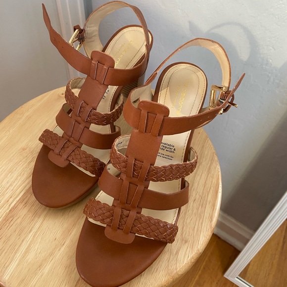 Chunky Heels - Picture 3 of 3